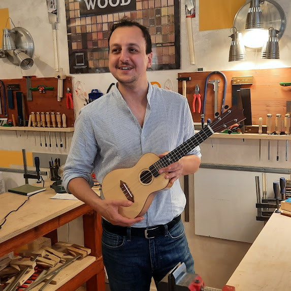 Ukulele making Academy